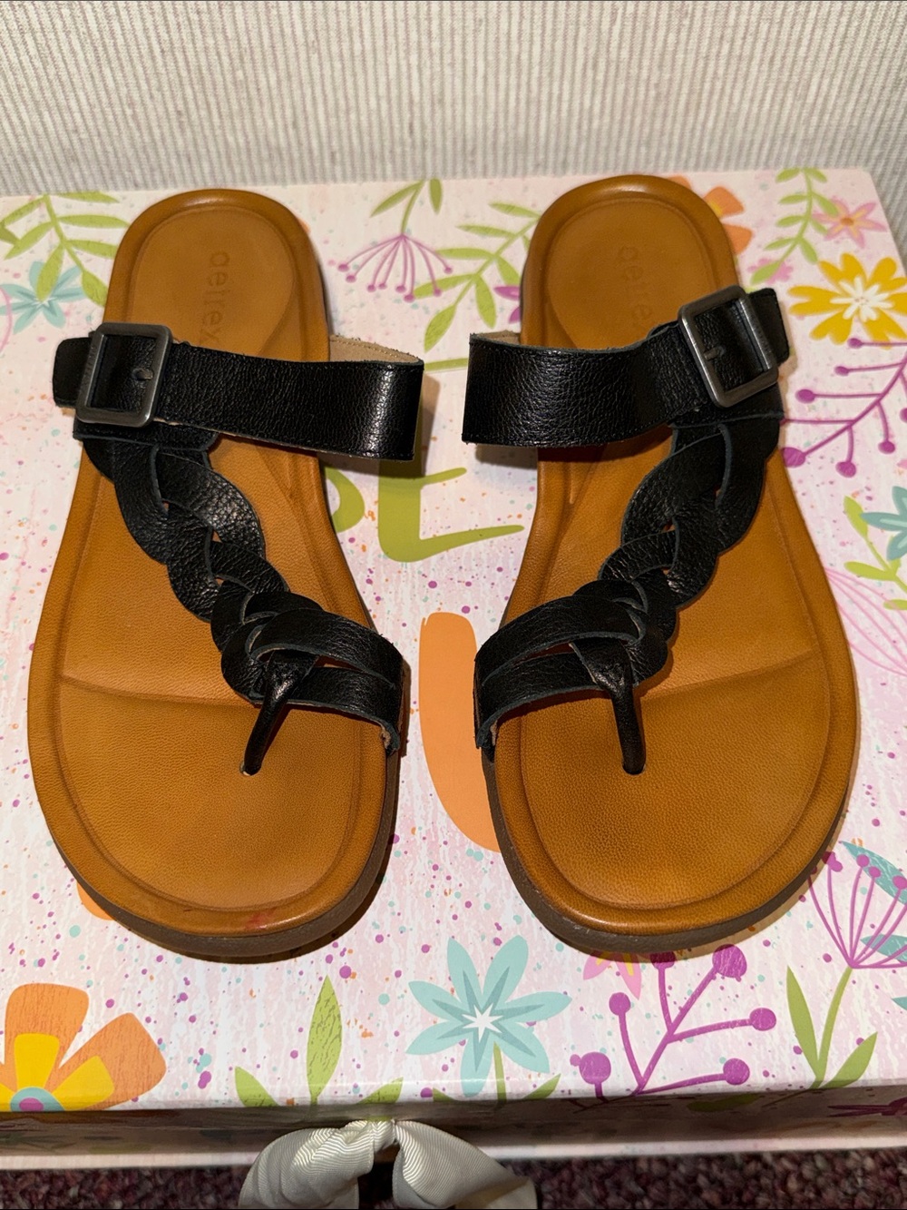 Art Rex Black Braided Toe-Loop Buckle Sandals